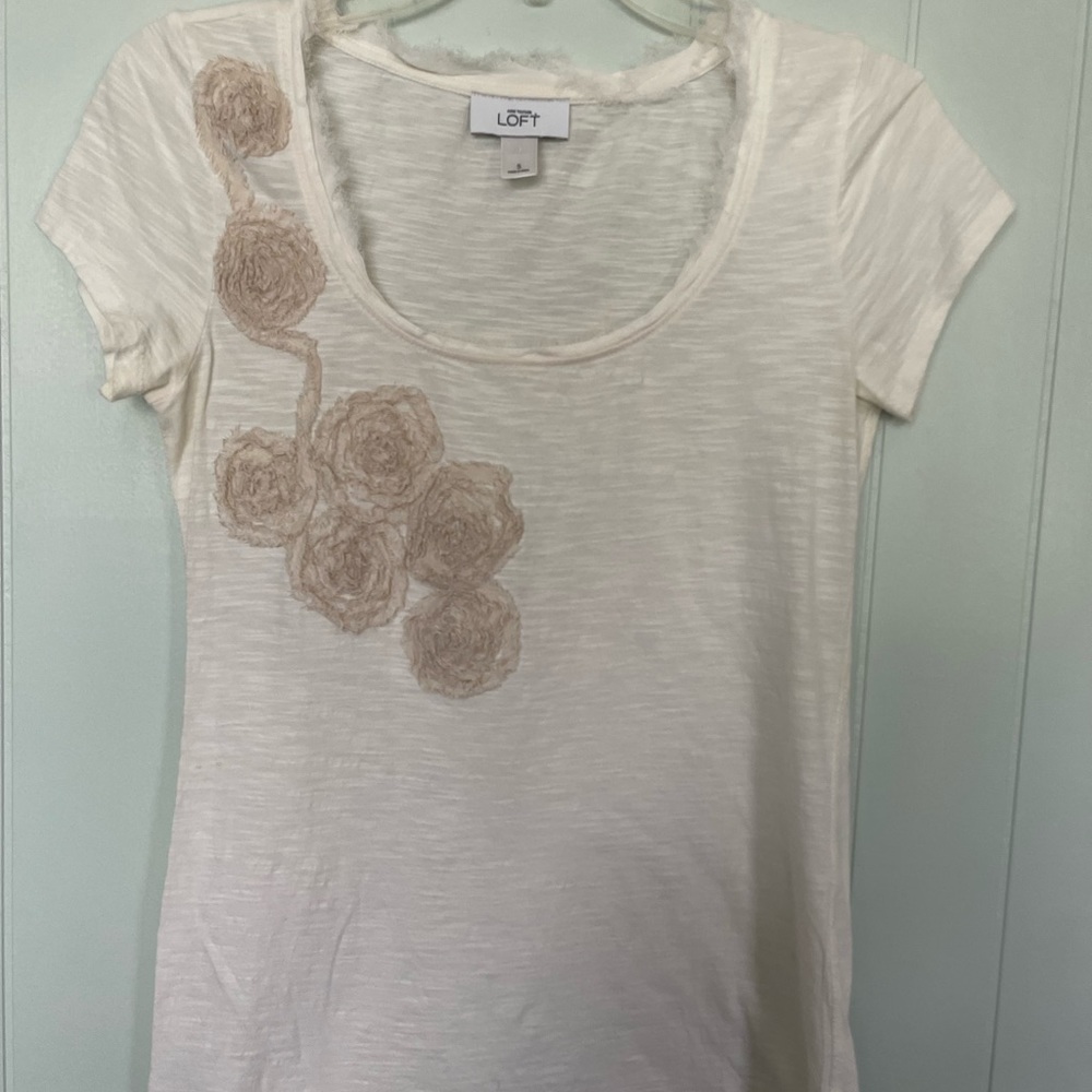 Ann Taylor Loft Cream Top Size Small
